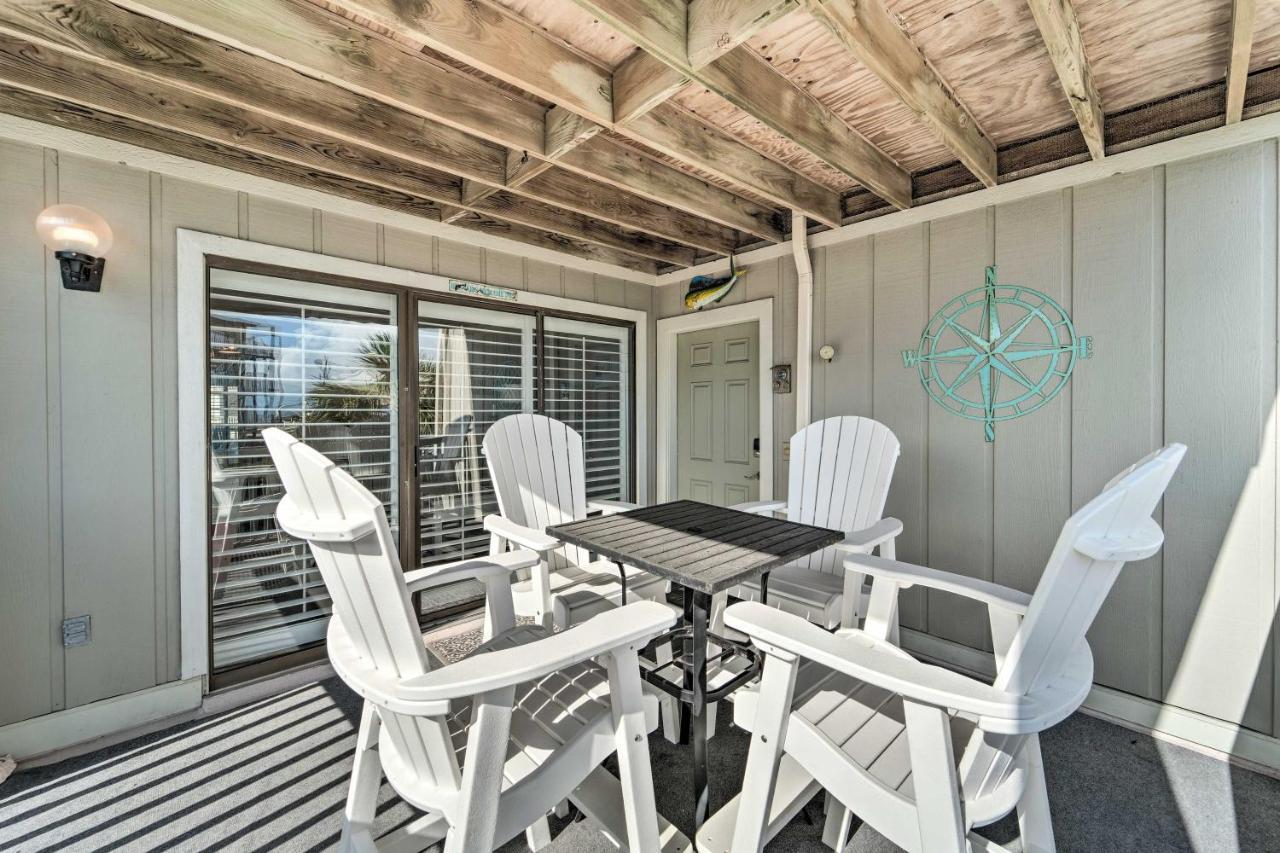 Bright Carolina Beach Condo - Walk To Shore! 外观 照片