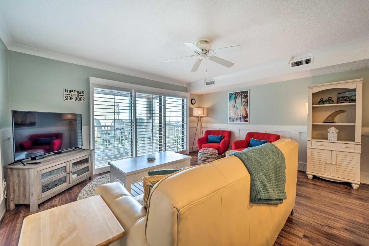 Bright Carolina Beach Condo - Walk To Shore! 外观 照片