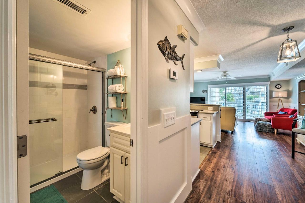 Bright Carolina Beach Condo - Walk To Shore! 外观 照片